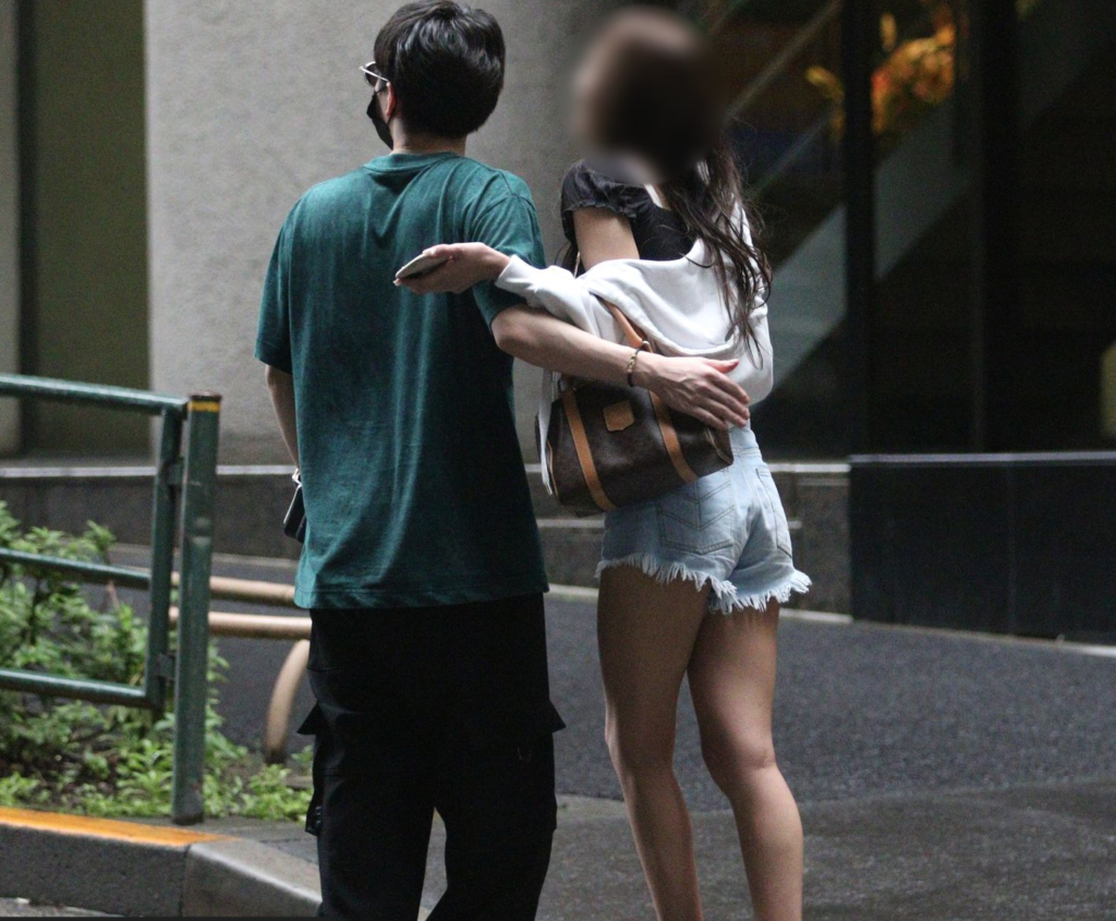 マイファスHiroとお持ち帰りしたモデル風美女